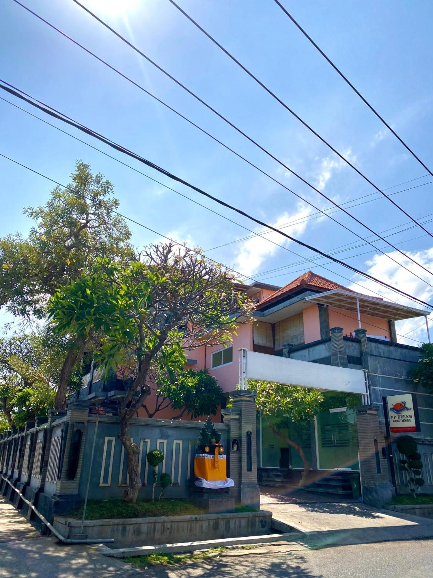 Pp Dream Guesthouse Singaraja Dış mekan fotoğraf